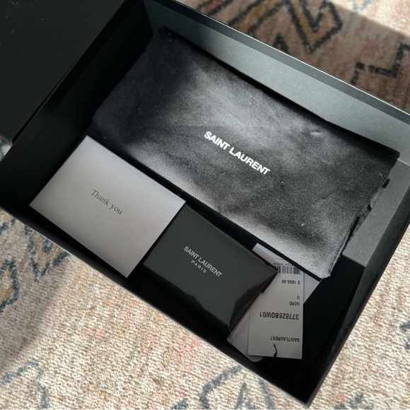 Saint Laurent YSL Monogram Small Wallet on Chain in Grained Leather MINT - Picture 9 of 14